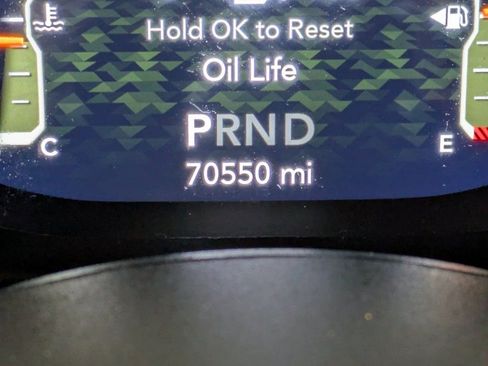 Used 2021 Jeep Gladiator Willys image 15