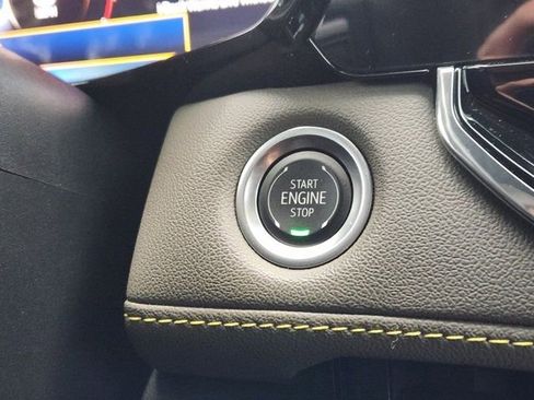 Used 2025 Chevrolet Colorado ZR2 image 8