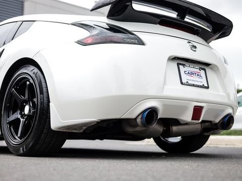 Used 2016 Nissan 370Z Touring RWD image 31