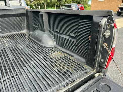 Used 2005 Toyota Tundra Limited w/ All Weather Guard Pkg image 19