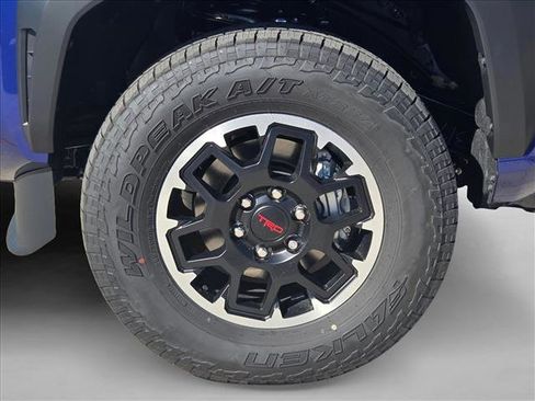 New 2025 Toyota Tacoma TRD Off-Road image 10