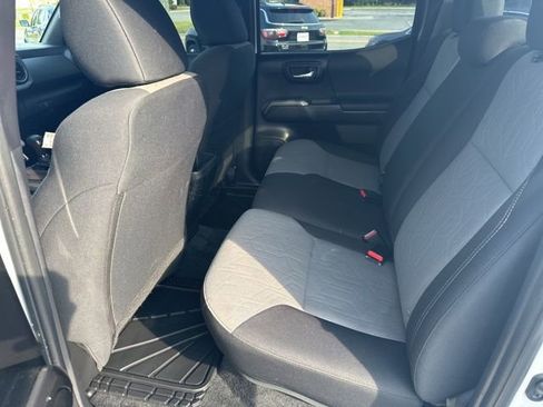 Used 2023 Toyota Tacoma TRD Off-Road image 14