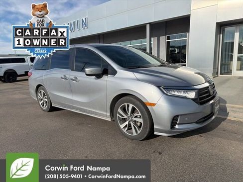 Used 2024 Honda Odyssey Touring image 2