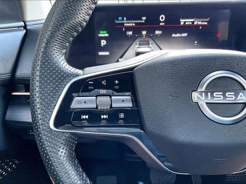 Used 2025 Nissan Ariya FWD image 18