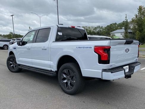 New 2025 Ford F150 Lightning Flash AWD/4WD image 5