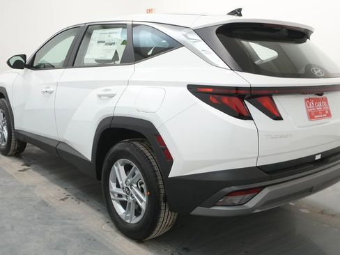 New 2026 Hyundai Tucson SE image 6