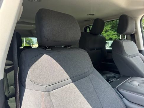 Used 2025 Ford Expedition Max Active AWD/4WD image 25