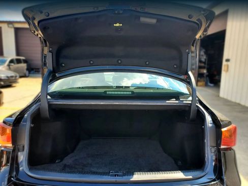 Used 2019 Lexus IS 300 AWD image 36
