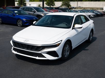 New 2026 Hyundai Elantra SE