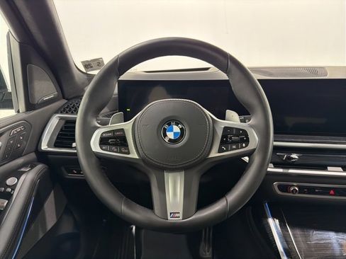 Used 2025 BMW X7 xDrive40i w/ Executive Package image 35