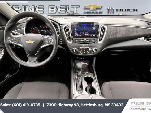 Used 2024 Chevrolet Malibu LT FWD image 13