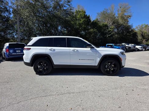 New 2026 Jeep Grand Cherokee Limited w/ Limited Altitude Package image 3