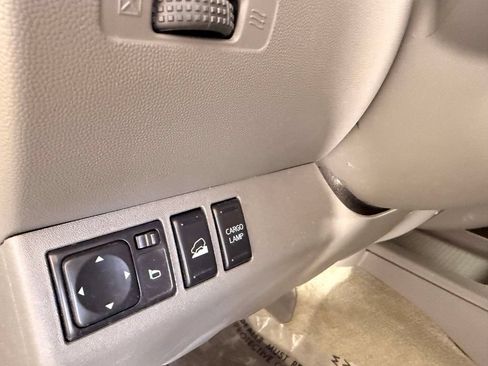 Used 2015 Nissan Frontier SL AWD/4WD image 25
