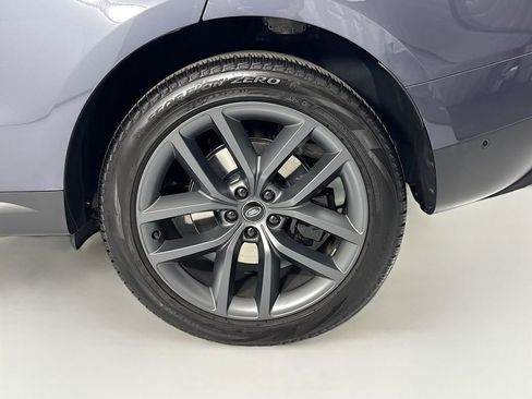 Used 2024 Land Rover Range Rover Sport SE AWD/4WD image 31
