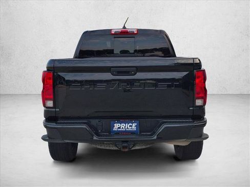Used 2023 Chevrolet Colorado Trail Boss w/ LPO, Dark Essentials Package AWD/4WD image 7