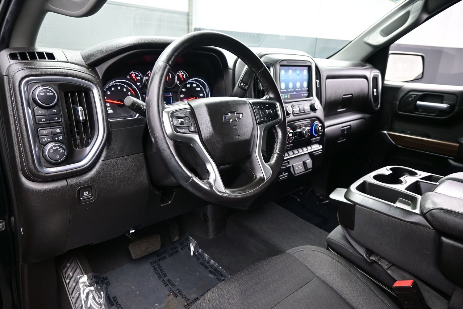 Used 2021 Chevrolet Silverado 1500 RST AWD/4WD image 16