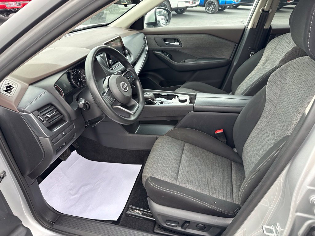 Used 2023 Nissan Rogue SV AWD/4WD image 11