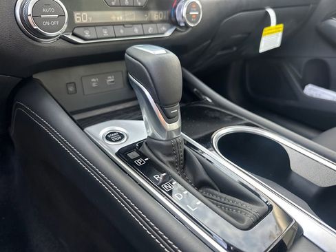 Used 2021 Nissan Frontier SV image 20