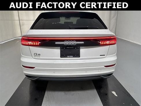 Certified 2022 Audi Q8 Premium image 7
