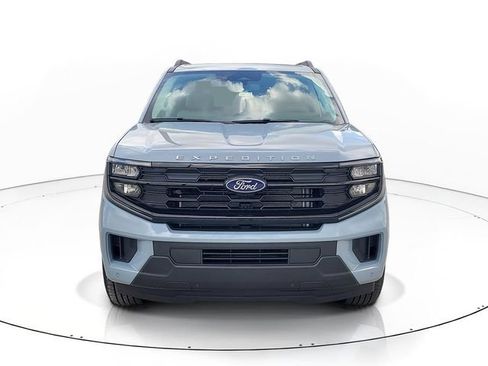 New 2026 Ford Expedition Active RWD image 2
