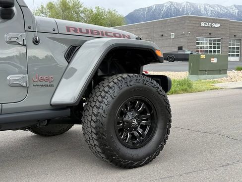Used 2021 Jeep Wrangler Unlimited Rubicon AWD/4WD image 4