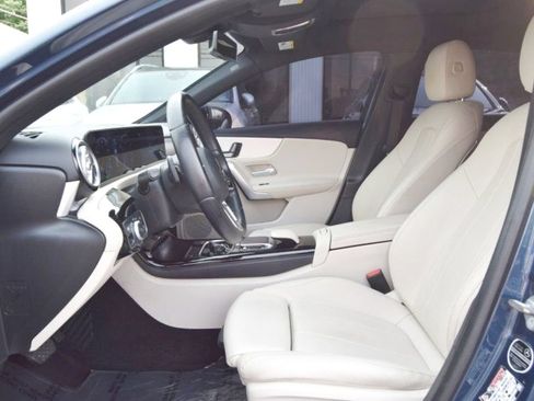 Used 2021 Mercedes-Benz A 220 image 15
