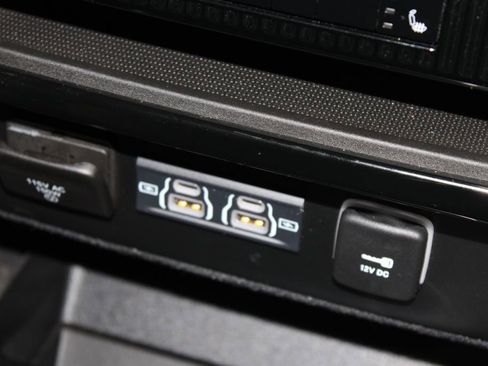 Used 2024 Jeep Wagoneer Series II image 33