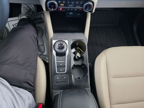 Certified 2022 Ford Escape SEL image 22