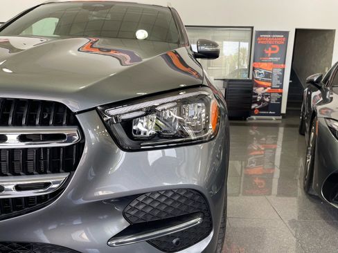 Used 2025 Mercedes-Benz GLE 450e 4MATIC w/ Winter Package image 10