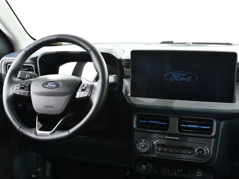 Used 2025 Ford Maverick Lobo AWD/4WD image 8