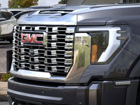 New 2026 GMC Sierra 2500 Denali w/ Max Trailering Package AWD/4WD image 13