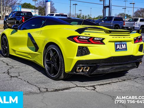 Used 2022 Chevrolet Corvette Stingray w/ Z51 Performance Package image 7