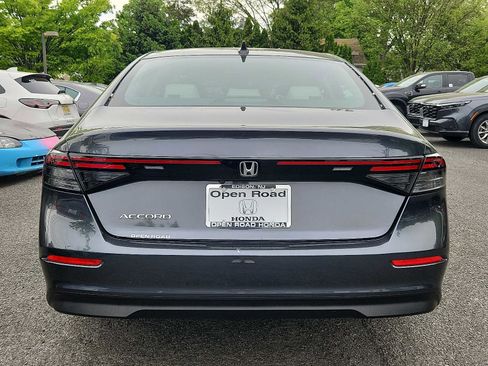 Certified 2023 Honda Accord EX image 5