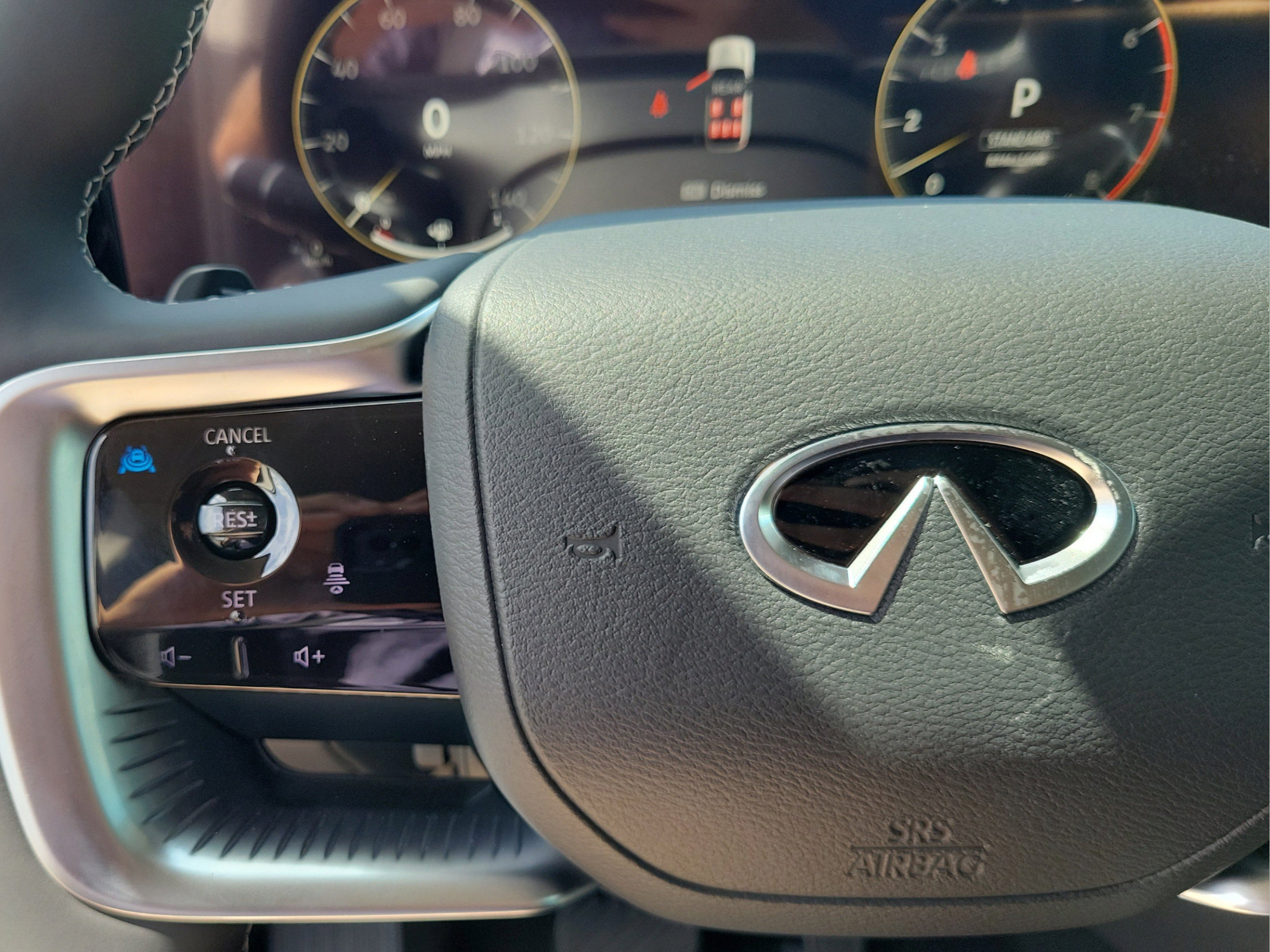 New 2027 INFINITI QX80 Luxe w/ Cargo Package RWD image 10
