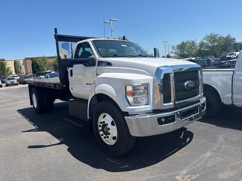 Used 2022 Ford F650 2WD Regular Cab Super Duty image 16