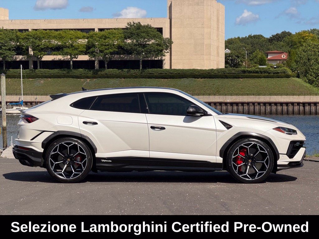 Used 2024 Lamborghini Urus Performante AWD/4WD image 6