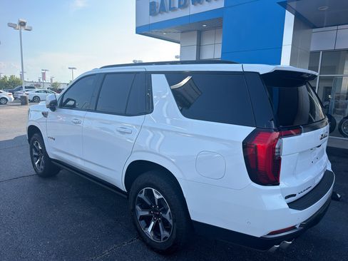 Used 2025 GMC Yukon AT4 Ultimate w/ LPO, Floor Liner Package AWD/4WD image 6