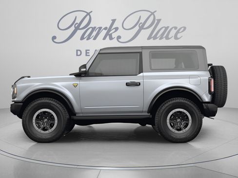 Used 2023 Ford Bronco Badlands AWD/4WD image 2