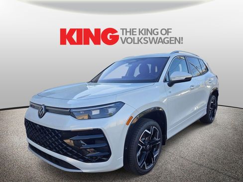 New 2026 Volkswagen Tiguan SEL R-Line image 10