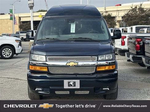 New 2025 Chevrolet Express 2500 WT w/ Driver Convenience Package image 7