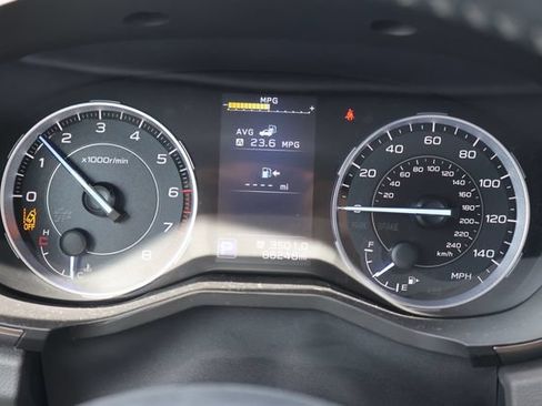 Certified 2022 Subaru Ascent Touring AWD/4WD image 8