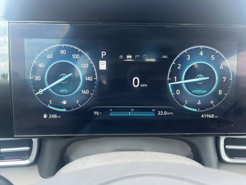 Used 2024 Hyundai Elantra SEL FWD image 21