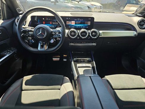 Used 2026 Mercedes-Benz GLB 35 AMG 4MATIC image 18