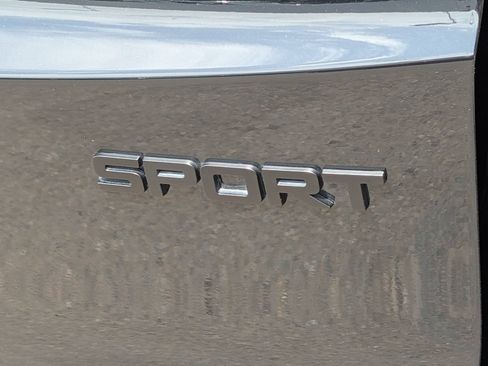 Used 2023 Honda CR-V Sport image 11