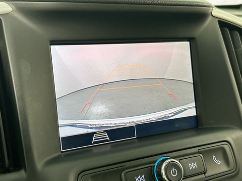 Used 2022 GMC Terrain SLE image 13