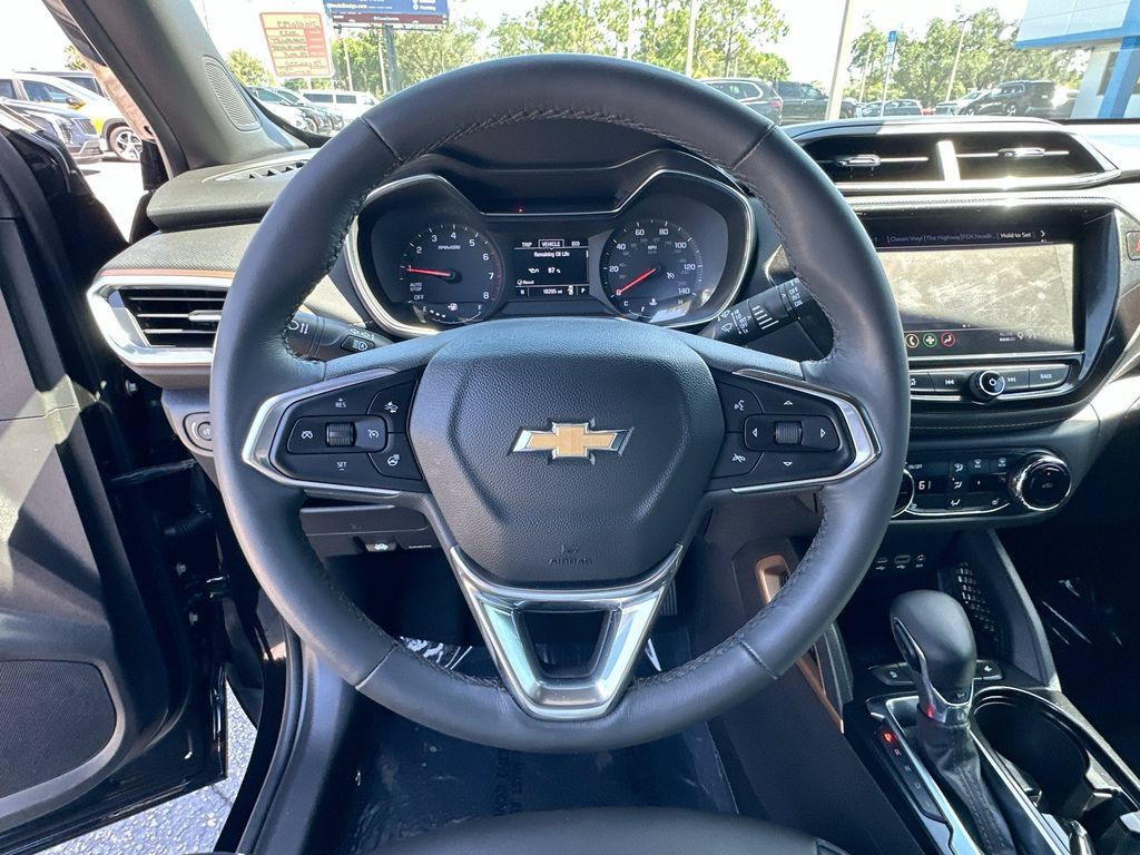Certified 2023 Chevrolet TrailBlazer ACTIV w/ Convenience Package FWD image 11