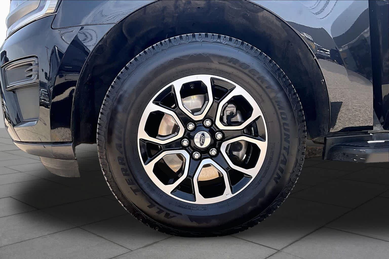 Used 2024 Ford Expedition Max XLT AWD/4WD image 11