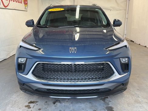 Used 2025 Buick Encore GX Sport Touring w/ Advanced Technology Package image 3