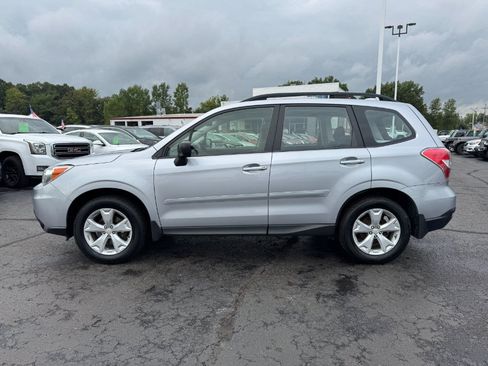 Used 2016 Subaru Forester 2.5i w/ Alloy Wheel Package AWD/4WD image 2