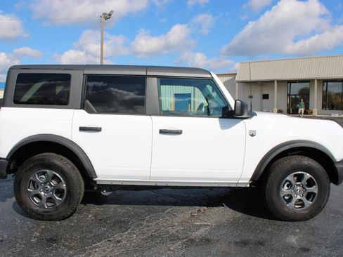 Used 2025 Ford Bronco Big Bend image 3